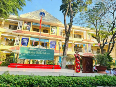 Trường THCS Chu Văn An, thành phố Thủ Dầu Một, tỉnh Bình Dương tổ chức “Lễ trưởng thành Đội” cho học sinh khối lớp 9 năm học 2024 – 2025