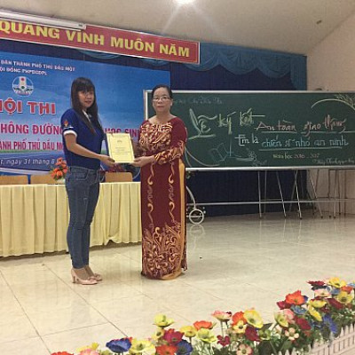 Lễ ký kết "An toàn giao thông' và "Em là chiến sĩ an ninh nhỏ"