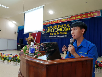 Lớp đối tượng Đoàn đợt 2 năm học 2017 - 2018