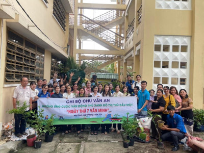 Trường THCS Chu Văn An, thành phố Thủ Dầu Một, tỉnh Bình Dương thực hiện “Ngày thứ Bảy văn minh”