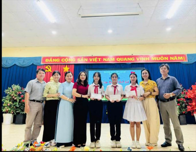 Trường THCS Chu Văn An, phường Thủ Dầu Một, Thành phố Hồ Chí Minh tổ chức Cuộc thi “Văn hay chữ tốt – Kể chuyện Sao Khuê – Lớn lên cùng sách” cấp Trường năm học 2025 – 2026