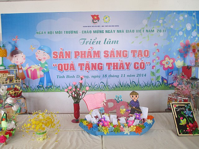 Tham dự ngày hội chào mừng ngày 20-11 tại nhà thiếu nhi