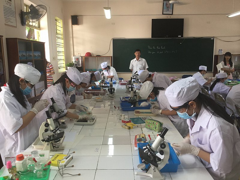 Trường tham gia thi thí nghiệm thực hành cấp Thành phố