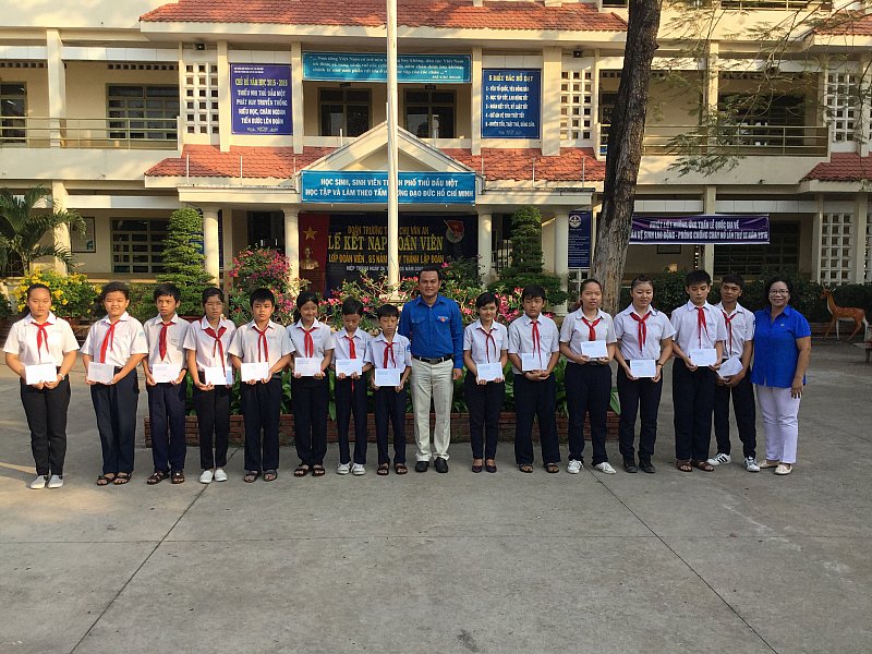 Lễ hội tiến bước lên đoàn