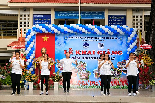 khai giang 1