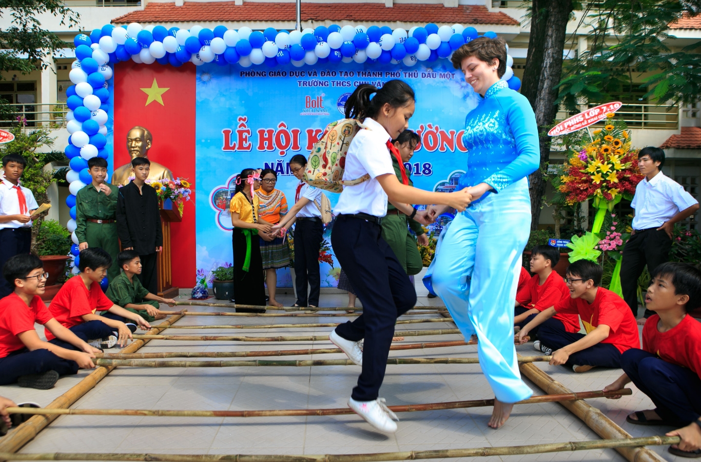 nhay sap tây