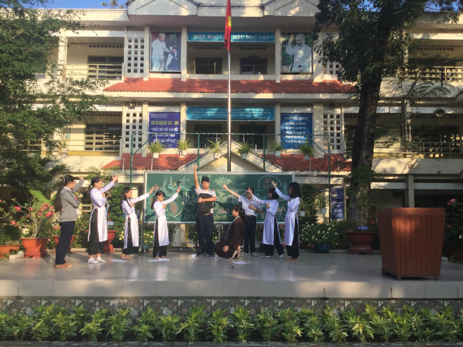 Kỷ niệm Ngày truyền thống Học sinh Sinh viên