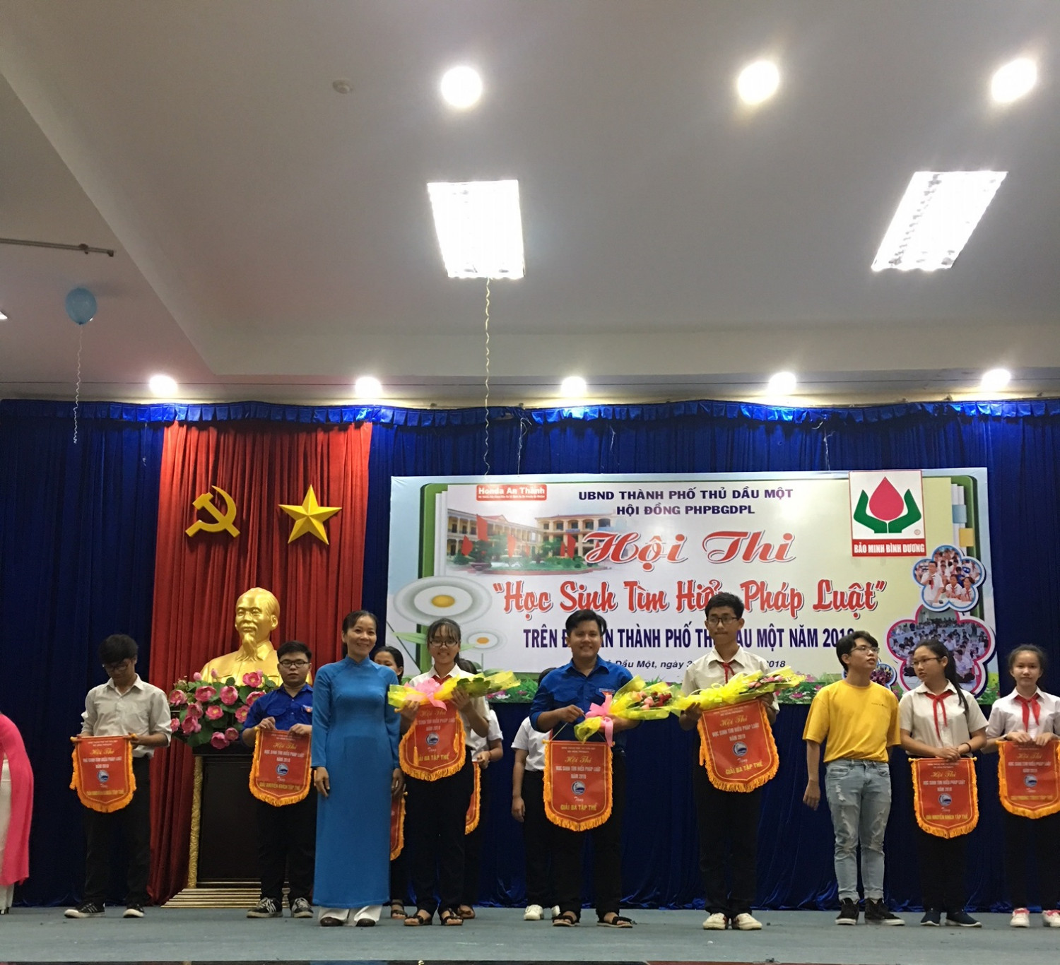 Hội thi " Học sinh tìm hiểu pháp luật " trên địa bàn TP Thủ Dầu Một năm 2018