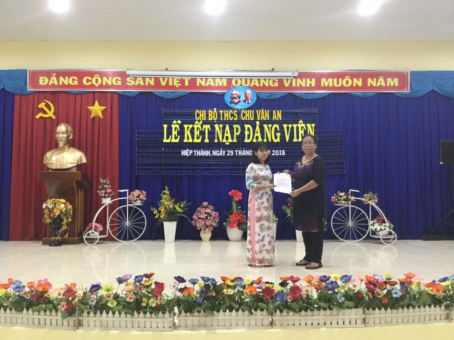 Lễ kết nạp Đảng viên