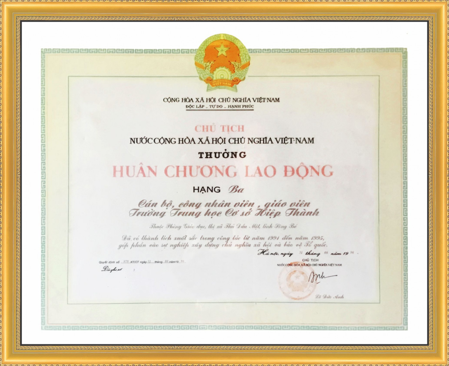 " Tự hào truyền thống - Vững bước tương lai"