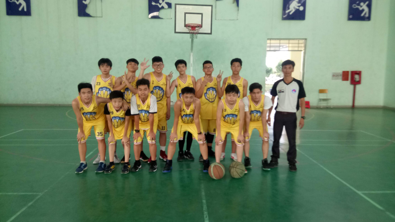 Rèn luyện thể thao theo gương Bác Hồ vĩ đại