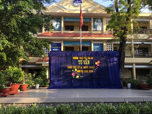 Tư vấn Tuyển sinh lớp 10 - Hướng nghiệp Năm học 2019 - 2020
