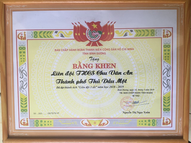 Liên đội THCS Chu Văn An đạt thành tích " Liên đội 3 tốt " năm học 2018 - 2019