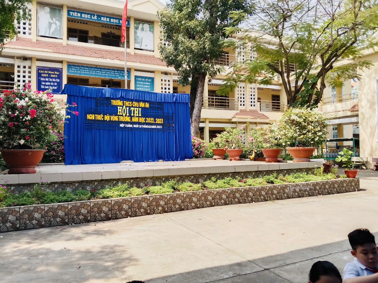 Liên đội Trường THCS Chu Văn An, thành  phố Thủ Dầu Một, tỉnh Bình Dương tổ chức Hội thi Nghi thức Đội Thiếu Niên Tiền Phong Hồ Chí Minh vòng Trường năm học 2022 – 2023