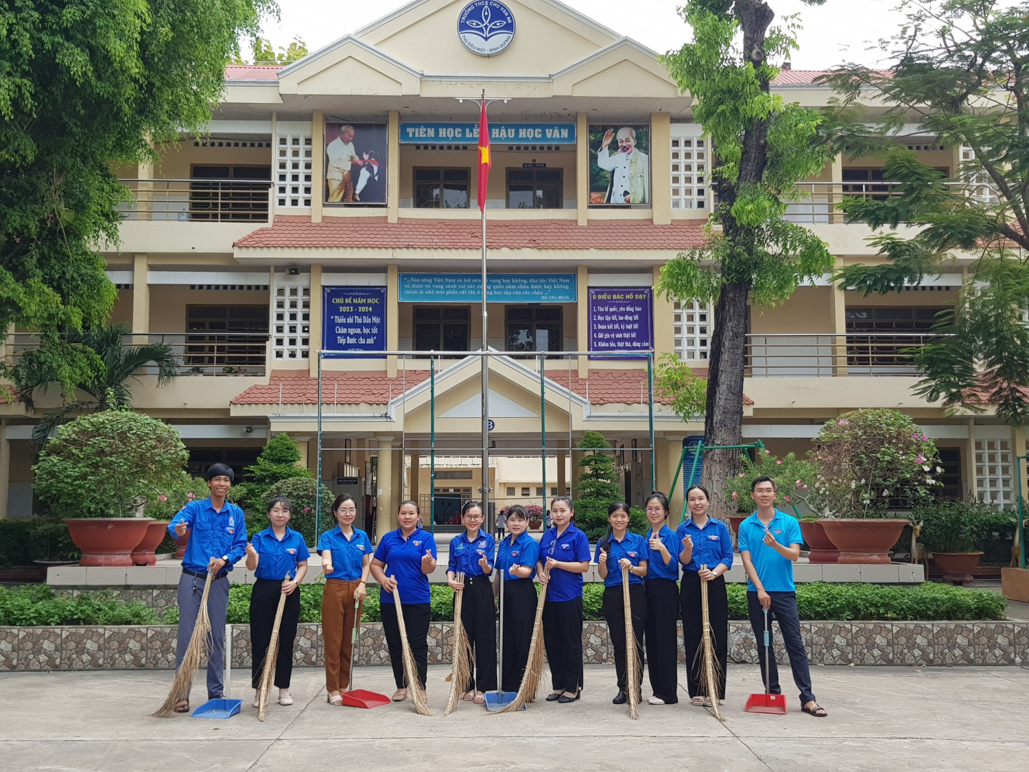 Trường THCS Chu Văn An, thành phố Thủ Dầu Một, tỉnh Bình Dương tổ chức Lễ phát động “Tết trồng cây đời đời nhớ ơn Bác Hồ” năm 2024 nhân dịp kỷ niệm 134 năm ngày sinh Chủ tịch Hồ Chí Minh