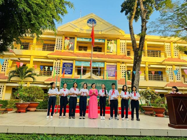 Trường THCS Chu Văn An, thành phố Thủ Dầu Một, tỉnh Bình Dương thực hiện mô hình “Giờ ra chơi trải nghiệm sáng tạo” năm học 2024 – 2025