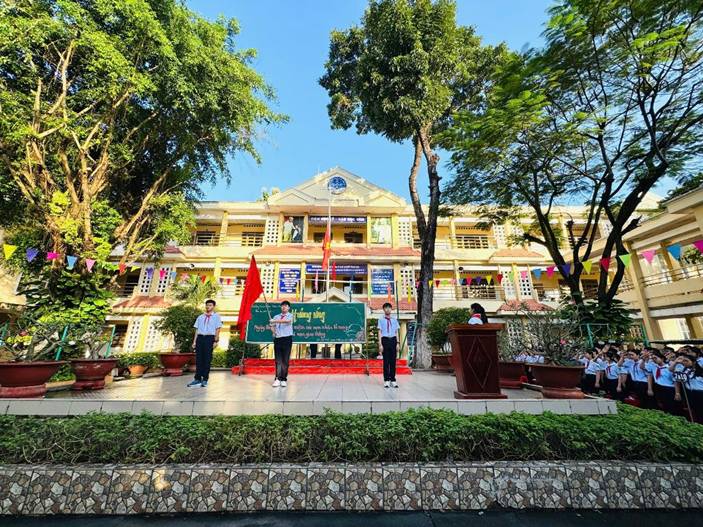 Trường THCS Chu Văn An, phường Thủ Dầu Một, Thành phố Hồ Chí Minh hưởng ứng Ngày Thế giới tưởng niệm các nạn nhân tử vong do tai nạn giao thông